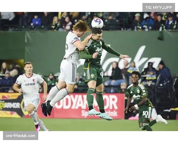 美职联球队中场配置要求高 需具备屏障作用与出球能力 美职联球队中场配置要求高 需具备屏障作用与出球能力