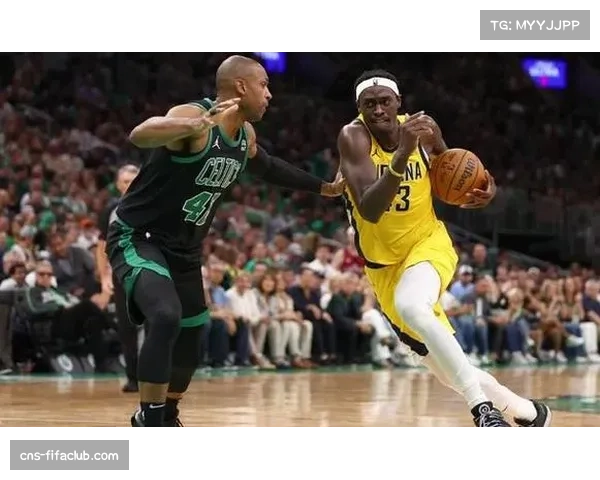 凯尔特人怀特底角埋伏,接霍勒迪突分命中反超比分三分球 凯尔特人怀特底角埋伏,接霍勒迪突分命中反超比分三分球